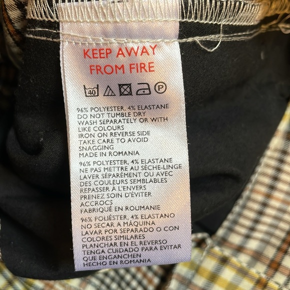 Urban Outfitters Arlo Pleated Pants - Picture 7 of 8